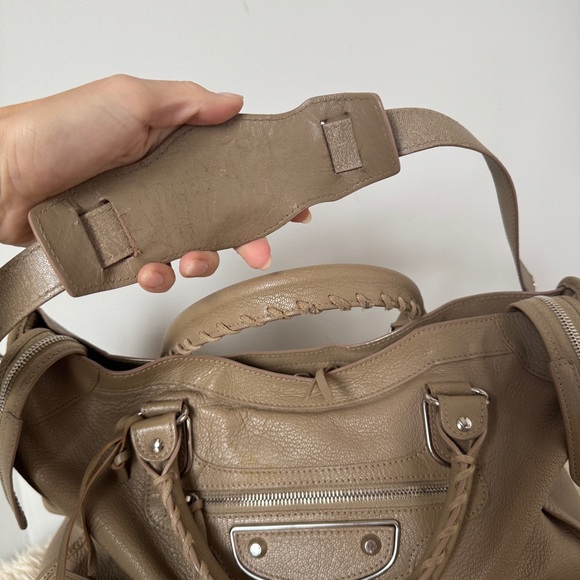 Balenciaga Shoulder/Crossbody Bag - Picture 9 of 16